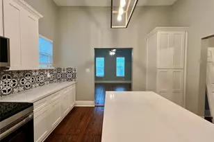 282 11th St, Somerville, TX 77879 - Photo 4