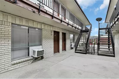 7211 Atwell #20, Houston, TX 77081 - Photo 2