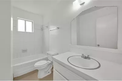 7211 Atwell #20, Houston, TX 77081 - Photo 16