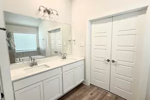 10325 S Goshawk Trl Trail, Conroe, TX 77385 - Photo 8