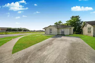 8470 Wier Dr, Houston, TX 77017 - Photo 6