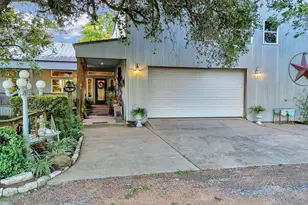 817 County Rd 432, Brazoria, TX 77422 - Photo 8