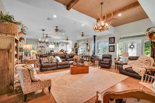 817 County Rd 432, Brazoria, TX 77422 - Photo 14