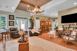 817 County Rd 432, Brazoria, TX 77422 - Photo 12