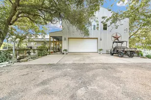 817 County Rd 432, Brazoria, TX 77422 - Photo 2