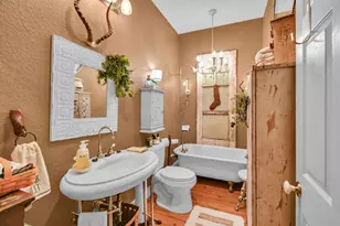 817 County Rd 432, Brazoria, TX 77422 - Photo 32