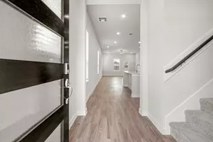 641 Pomegranate Ln, La Marque, TX 77568 - Photo 2