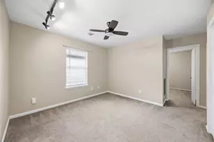 802 Oak W Dr, Houston, TX 77073 - Photo 8