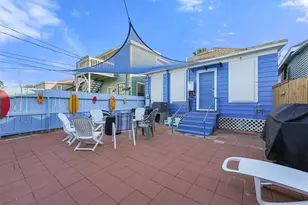 1416 Ave N 1/2, Galveston, TX 77550 - Photo 18