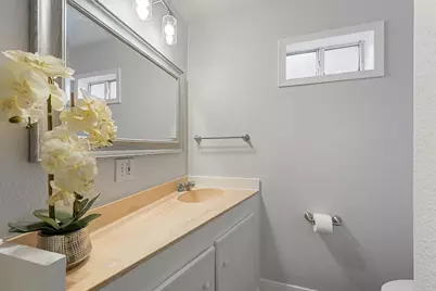 1416 Ave N 1/2, Galveston, TX 77550 - Photo 24