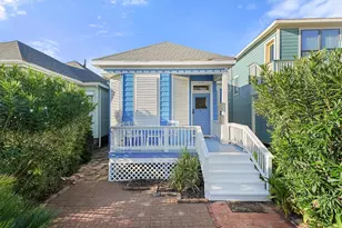 1416 Ave N 1/2, Galveston, TX 77550 - Photo 2