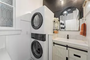 1416 Ave N 1/2, Galveston, TX 77550 - Photo 16