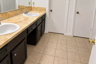 13307 Robinglen Dr, Houston, TX 77083 - Photo 10