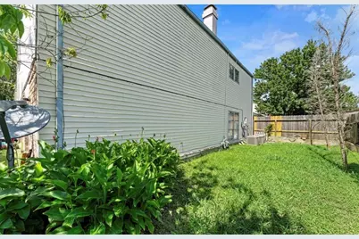 13307 Robinglen Drive, Houston, TX 77083 - Photo 16