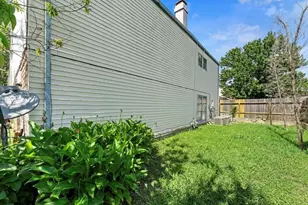 13307 Robinglen Dr, Houston, TX 77083 - Photo 16