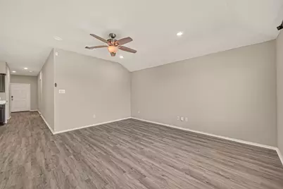 21606 Victoria Harbor Drive, Katy, TX 77449 - Photo 6