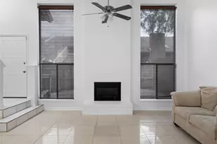 13742 Hollowgreen Dr, Houston, TX 77082 - Photo 4