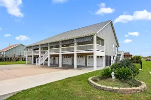 2372 Sand Bar Ln, Crystal Beach, TX 77650 - Photo 4