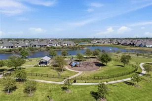 416 Bartlett St, Webster, TX 77598 - Photo 32