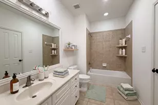 94 S Longsford Cir, The Woodlands, TX 77382 - Photo 16