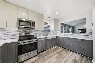 1917 Chapman St, Houston, TX 77009 - Photo 8