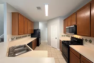 4531 Park Trail Ln, Pasadena, TX 77505 - Photo 12