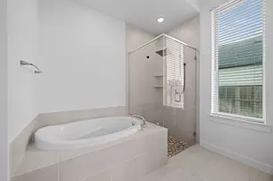 10319 Bison Dr, Rosharon, TX 77583 - Photo 14