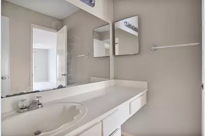 2121 Hepburn Street #613, Houston, TX 77054 - Photo 8