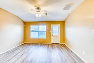 8223 Wainwright Way, Rosharon, TX 77583 - Photo 4