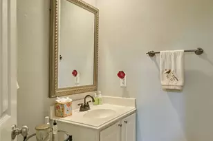 55 E Greywing Cir, The Woodlands, TX 77382 - Photo 12