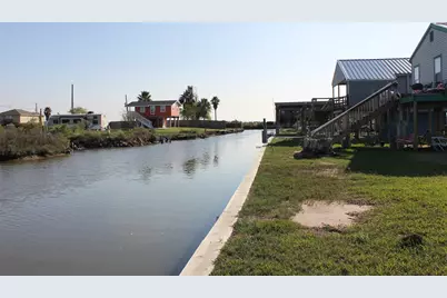 7115 W Hunter Drive, Hitchcock, TX 77563 - Photo 14