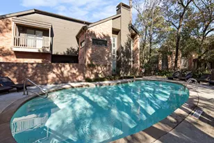 252 Sugar Berry Cir, Houston, TX 77024 - Photo 44
