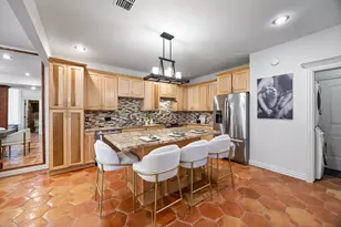 252 Sugar Berry Cir, Houston, TX 77024 - Photo 14