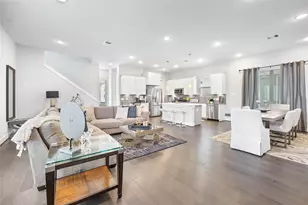 8411 Hempstead Rd, Houston, TX 77008 - Photo 2