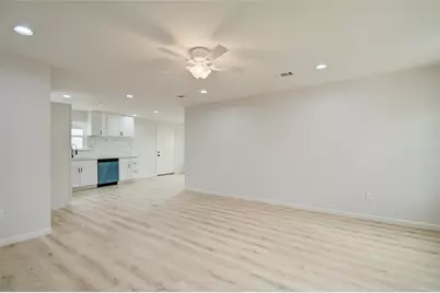 7402 Elbridge Lane, Deer Park, TX 77536 - Photo 10