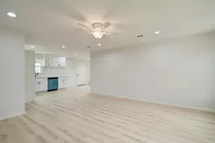 7402 Elbridge Ln, Deer Park, TX 77536 - Photo 10