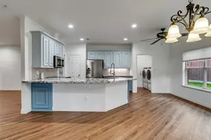 10459 Twin Circles Dr, Montgomery, TX 77356 - Photo 12