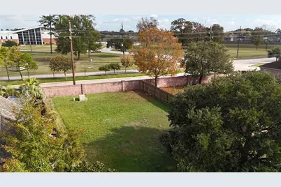 18006 Lovett Lane, Spring, TX 77379 - Photo 2