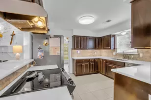 8910 Pine Shores Dr, Humble, TX 77346 - Photo 14