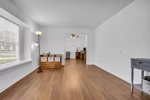 8910 Pine Shores Dr, Humble, TX 77346 - Photo 6