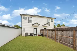 4739 Reed Rd, Houston, TX 77033 - Photo 20