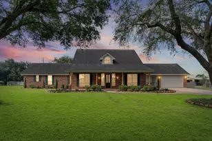 33014 Grove Park Dr, Waller, TX 77484 - Photo 1