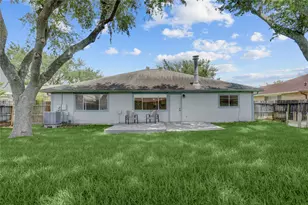 16706 Schooners Way, Friendswood, TX 77546 - Photo 10