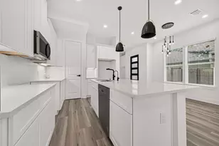 6723 Burkett St., Houston, TX 77021 - Photo 8