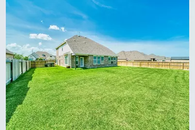 11802 Autumn Leaf Drive, Mont Belvieu, TX 77535 - Photo 30