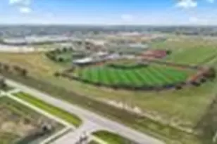 9010 Bay Ldg Ln, Baytown, TX 77521 - Photo 4