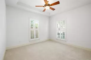 5507 Val Verde St, Houston, TX 77056 - Photo 12