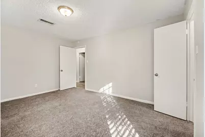 12614 Rocky Hill Drive, Houston, TX 77066 - Photo 18