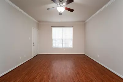 2255 Braeswood Park Drive #127, Houston, TX 77030 - Photo 2