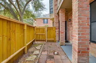 2255 Braeswood Park Dr, Houston, TX 77030 - Photo 12